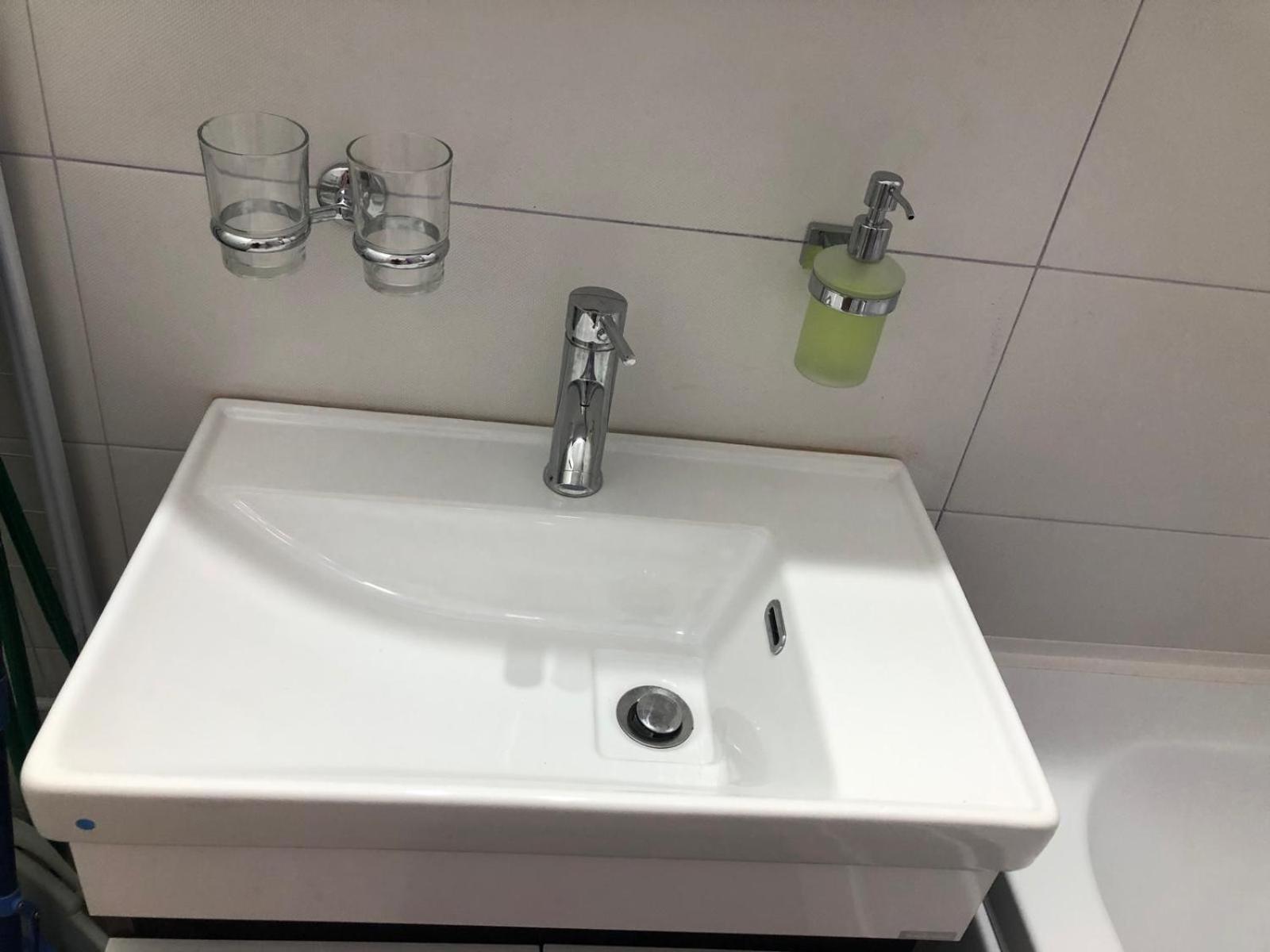 Parc Apartment Питещ Екстериор снимка